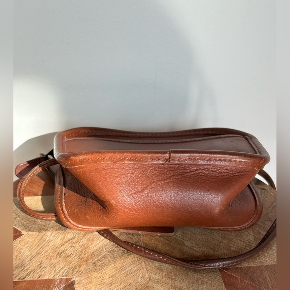 Coach Vintage Hadley Zip Crossbody Purse in British Tan Brown 9935 - Picture 2 of 7